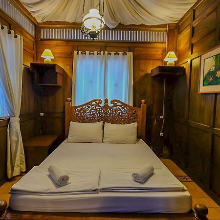 Rumah Stroberi Organic Farm & Family Lodge 렘뱅 외부 사진