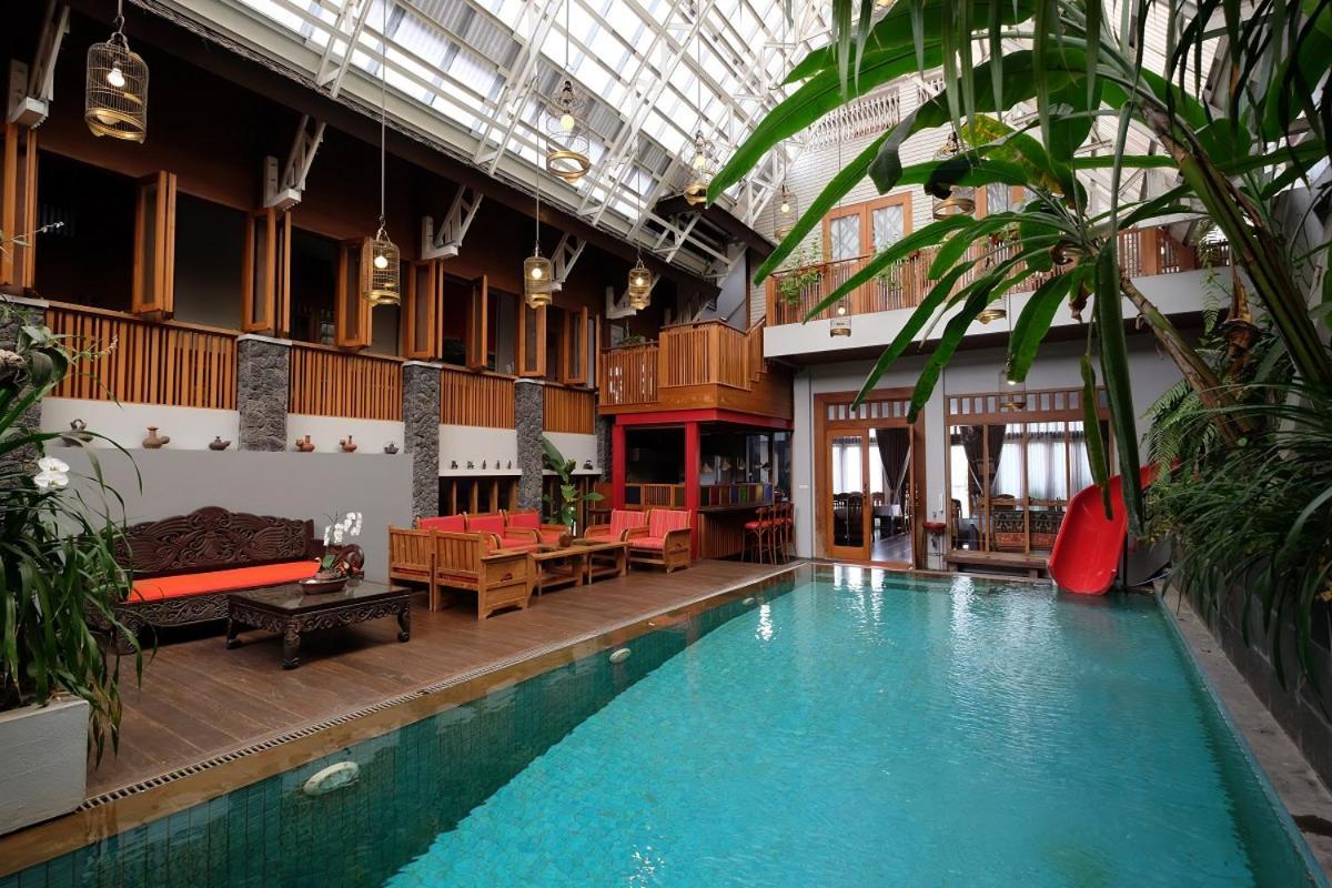 Rumah Stroberi Organic Farm & Family Lodge 렘뱅 외부 사진