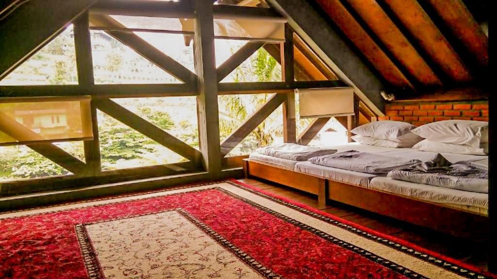 Rumah Stroberi Organic Farm & Family Lodge 렘뱅 외부 사진